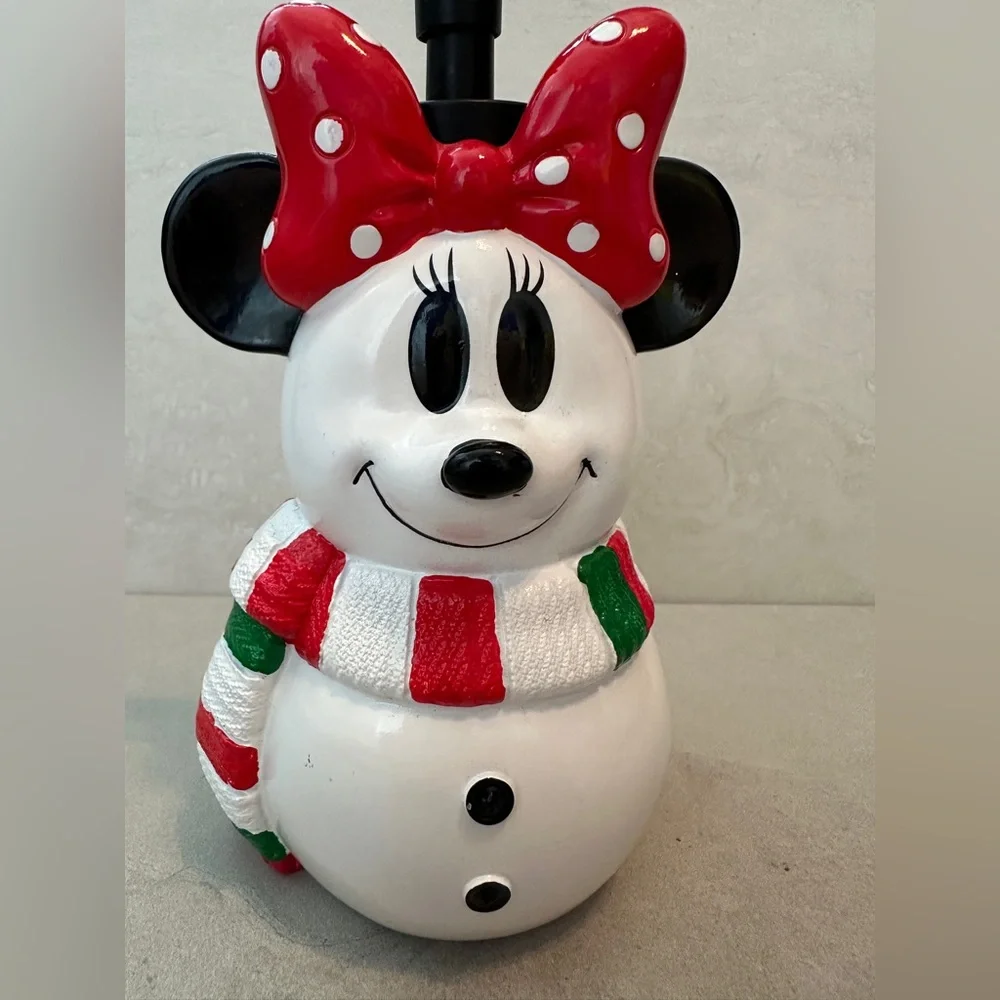 Disney Minnie Mouse Holiday Snowman w/Scarf Soap Dispenser Ceramic NEW - Picture 5 of 7